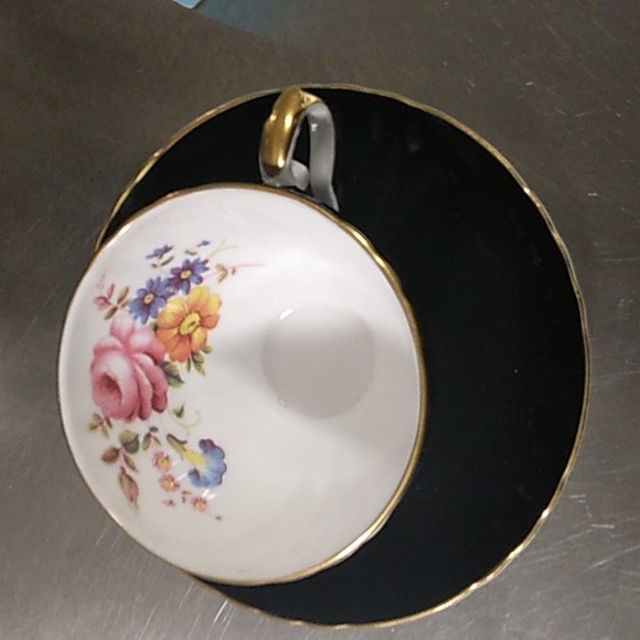 Royal Grafton Bone China Cup & Saucer - Picture 2 of 7